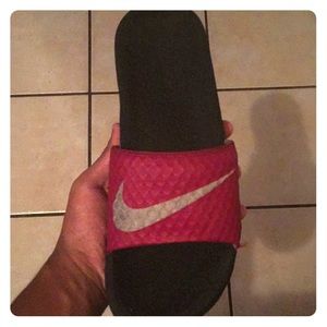 Nike slides